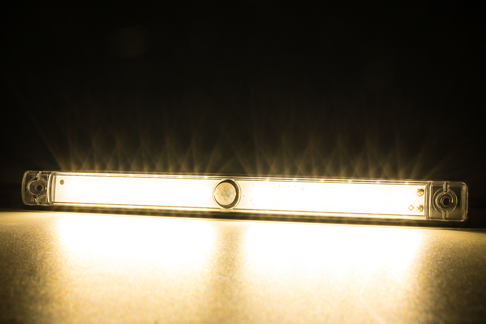 Plafonier intérieur avec capteur de mouvement LWD 3105 Horpol