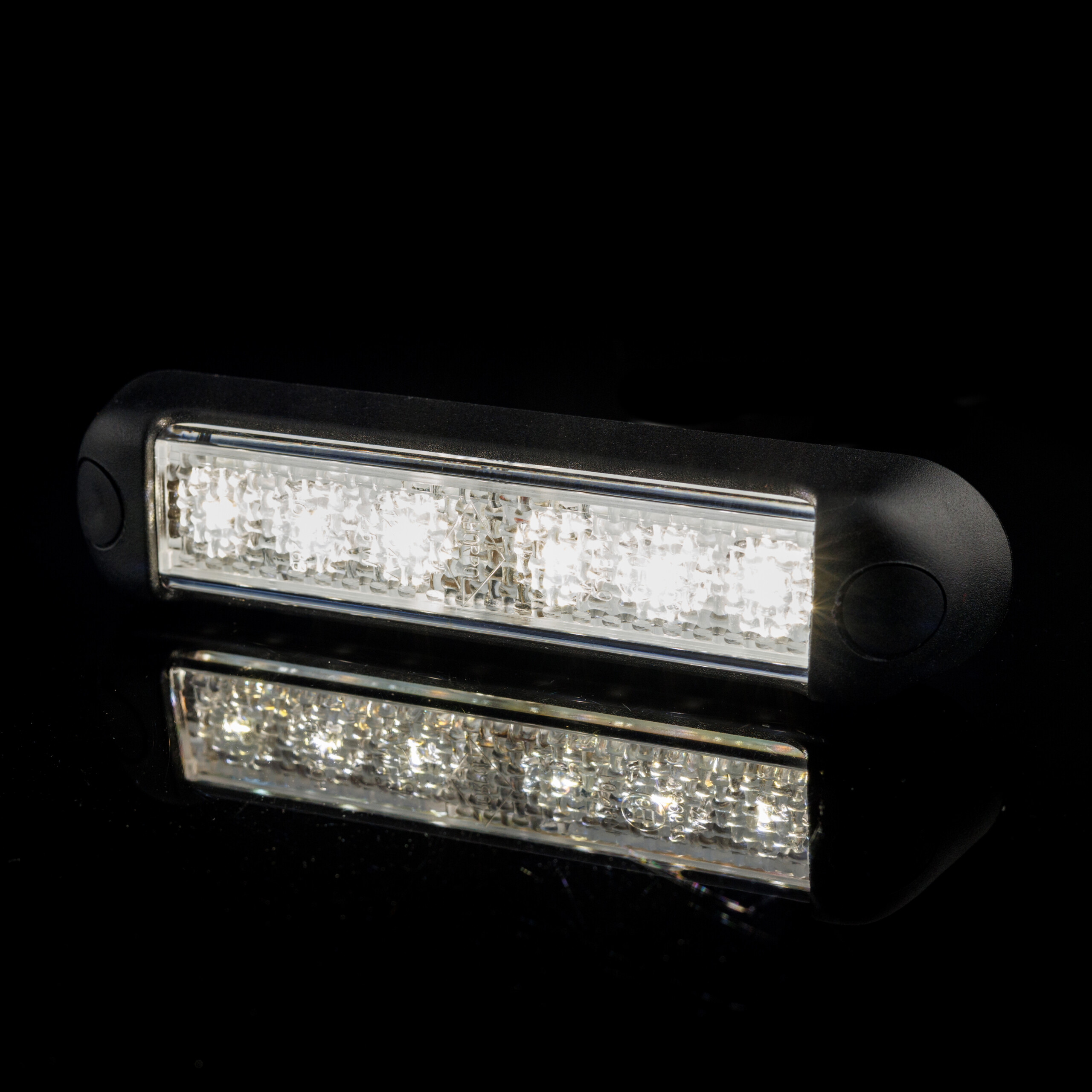 LCD 3241 - Feu de recul