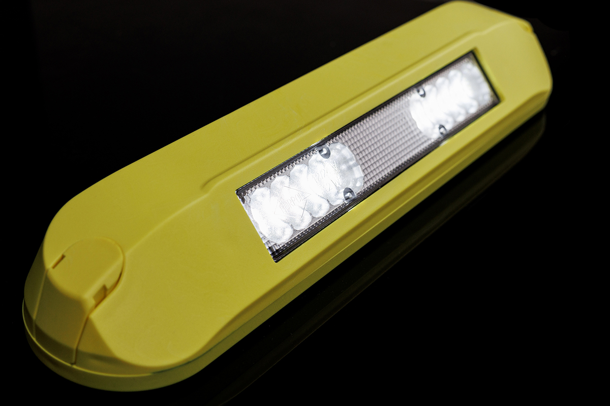 Lampe de travail LED LRD 3042/Y-AM/4K – une fiabilité à toute épreuve.